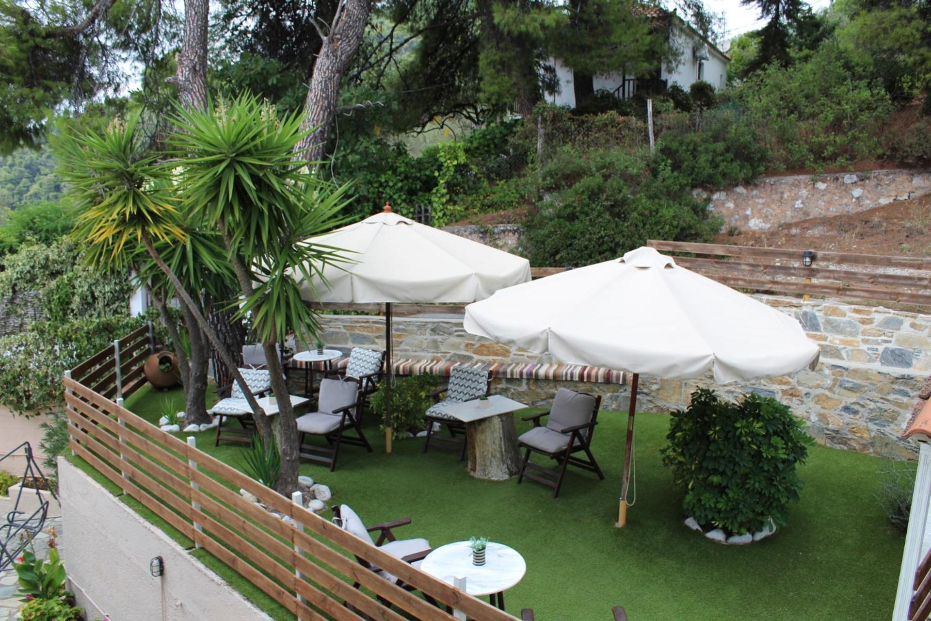 Aparthotel The Pine Trees à Agnontas Extérieur photo
